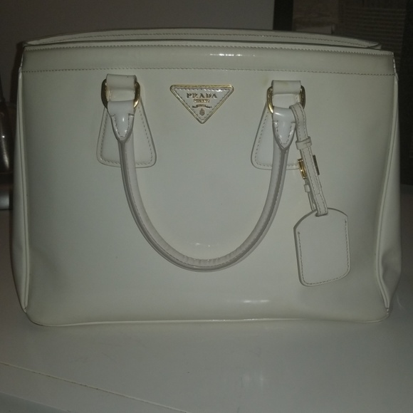 PRADA ALL WHITE SHiny leATHER - Picture 1 of 5